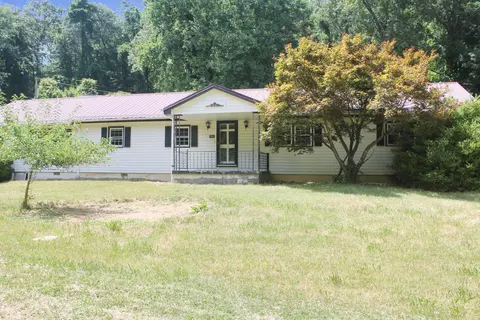 1062 Quartz Rd, Blue Ridge, VA 24064