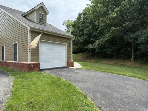 3846 Evan Ln, Roanoke, VA 24012 photo 2