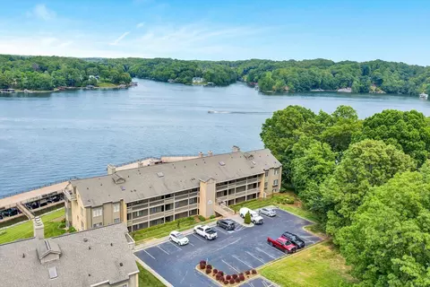 850 Gangplank Rd #318, Moneta, VA 24121