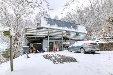 199 Fox Trot Dr SW, Meadows Of Dan, VA 24120