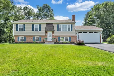 108 Rachel Dr, Roanoke, VA 24019