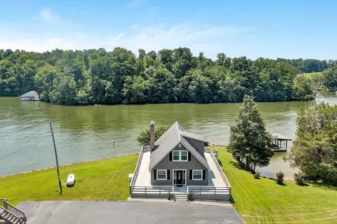 190 Loblolly Ln, Glade Hill, VA 24092