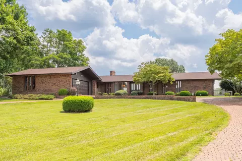 4609 Waterfront Farms Dr, Draper, VA 24324