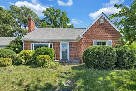 2521 Fairway Dr SW, Roanoke, VA 24015