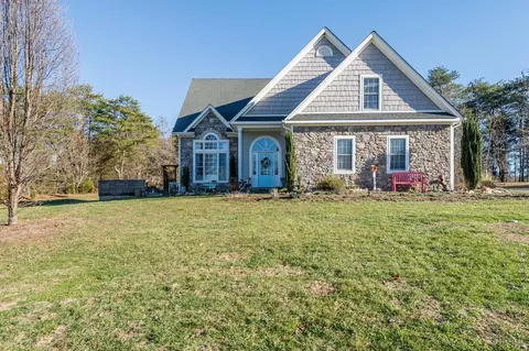 134 Shawnee Ct, Madison Heights, VA 24572