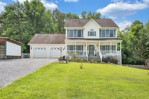 102 Bluewater Ct, Goodview, VA 24095