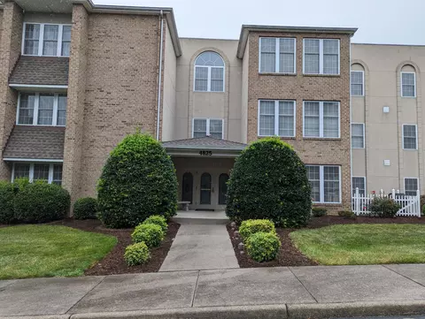4825 Glen Ivy Ln SW #313, Roanoke, VA 24018