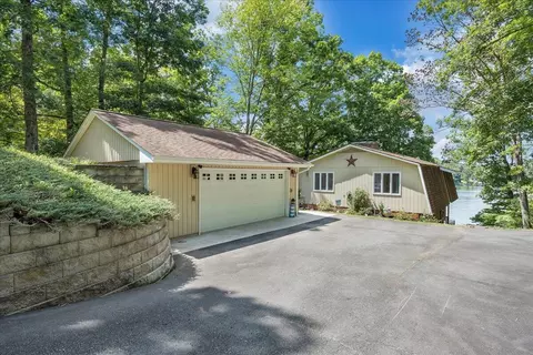 269 Highland Lake Rd, Union Hall, VA 24176