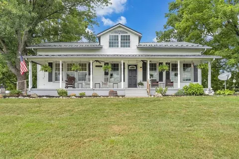 80 Prease Rd, Buchanan, VA 24066