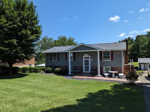 4269 Franklin St, Rocky Mount, VA 24151