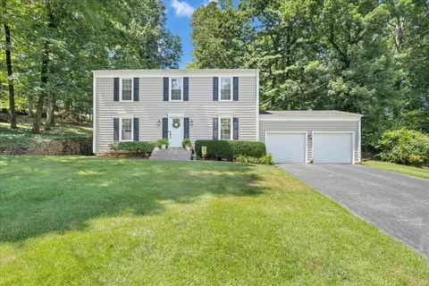2706 Bobolink Ln, Roanoke, VA 24018