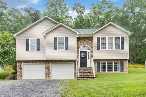 380 Camp Mitchell Rd, New Castle, VA 24127