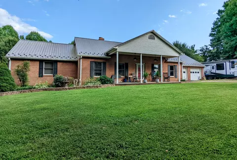 1138 Penn Rd NW, Floyd, VA 24091