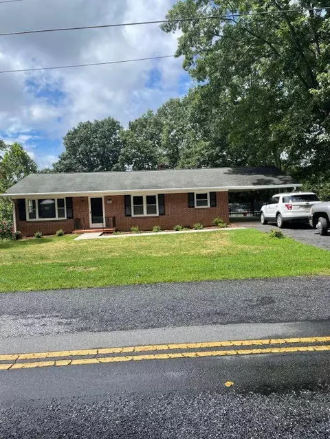 234 Susan Dr, Collinsville, VA 24078