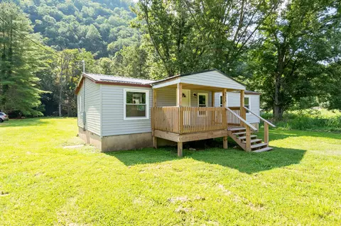1168 Flick Dr, Shawsville, VA 24162