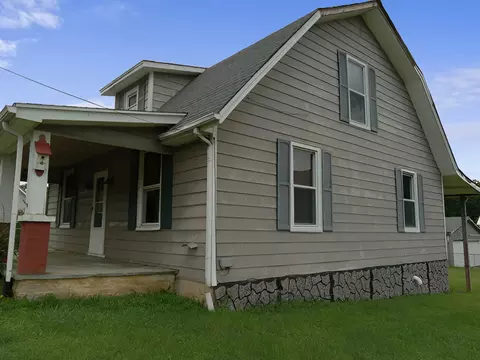 201 Culpepper Ave, Buchanan, VA 24066 photo 2