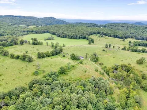 258 Apple Way SE, Floyd, VA 24091 photo 11