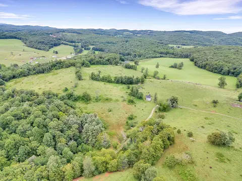 258 Apple Way SE, Floyd, VA 24091 photo 12