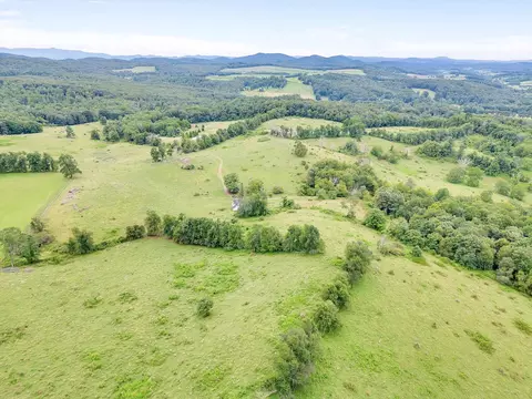 258 Apple Way SE, Floyd, VA 24091 photo 8