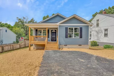321 Elm St, Vinton, VA 24179