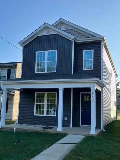 512 S Market St, Salem, VA 24153