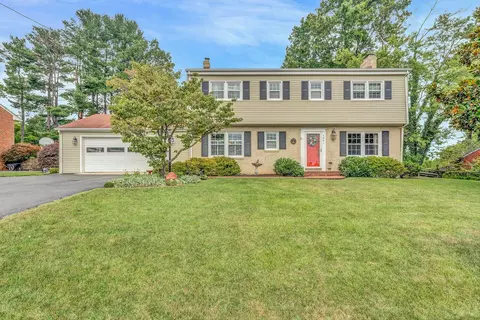 4841 Westhill Dr, Roanoke, VA 24018