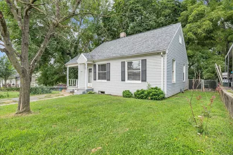 1516 Compton St NE, Roanoke, VA 24012
