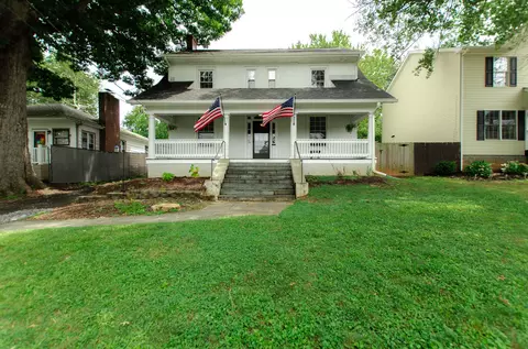 4510 Hilltop Dr, Lynchburg, VA 24502