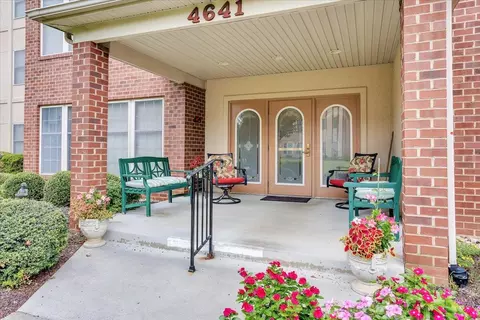 4641 Heather Dr SW #104, Roanoke, VA 24018