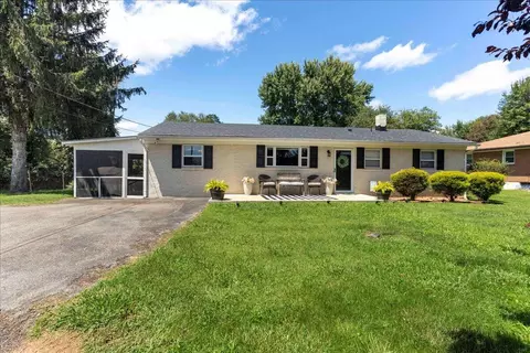 113 Ridge St, Madison Heights, VA 24572