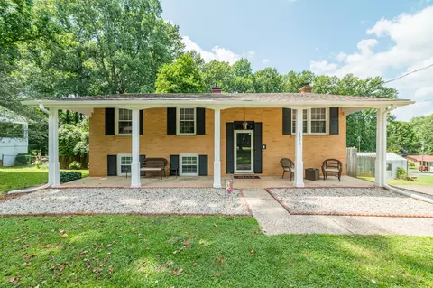 1372 Rainbow Forest Dr, Lynchburg, VA 24502