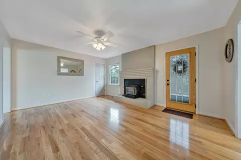 4906 Warrior Dr, Salem, VA 24153 photo 5