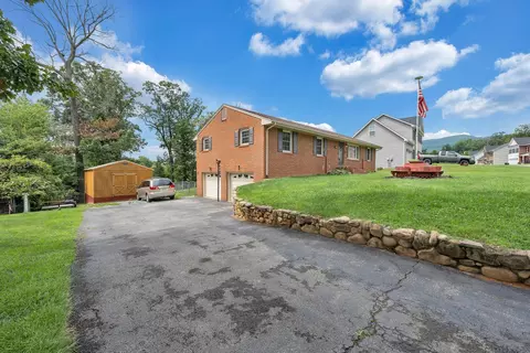 4906 Warrior Dr, Salem, VA 24153 photo 45