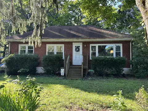 414 Wiggington Rd, Lynchburg, VA 24502