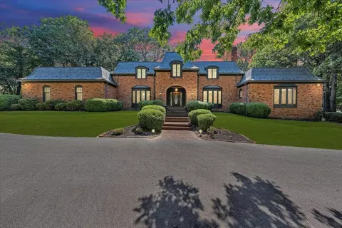 5256 Flintlock Rd, Roanoke, VA 24018