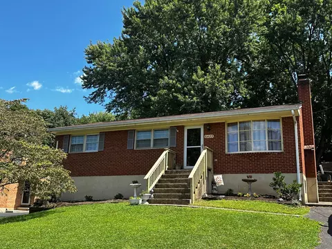 6423 Nell Dr, Roanoke, VA 24019