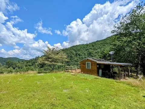 2914 Shawsville Pike NE, Check, VA 24072