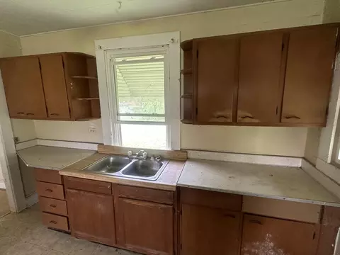 717 Wrightstown Ave, Covington, VA 24426 photo 8
