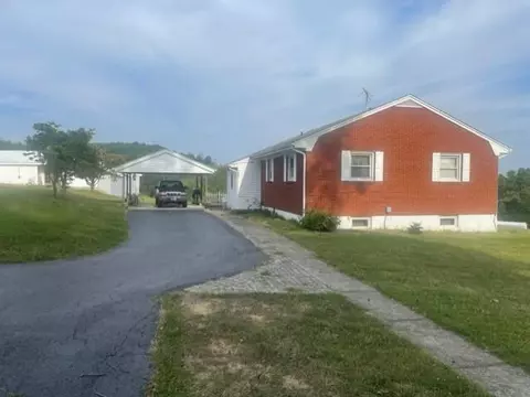 1813 Mountain Valley Rd, Vinton, VA 24179