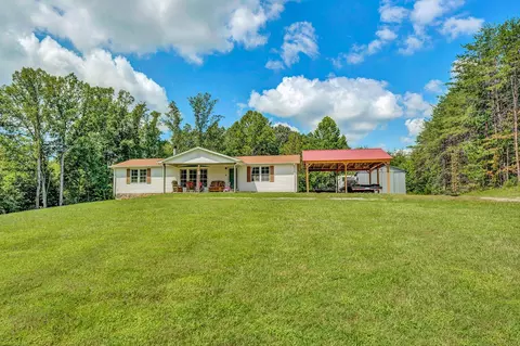 206 Dundee Rd #& 210, Glade Hill, VA 24092