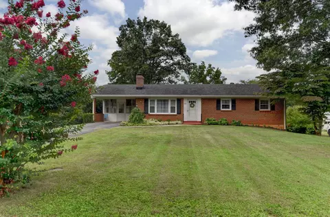 158 Lee Dr, Madison Heights, VA 24572