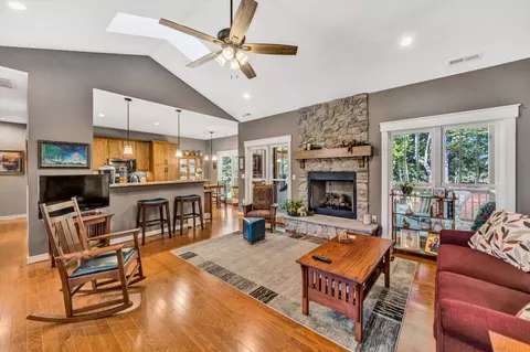 360 Bermuda Dr, Hardy, VA 24101 photo 7
