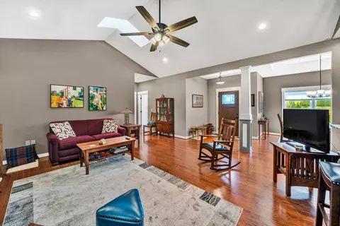 360 Bermuda Dr, Hardy, VA 24101 photo 9