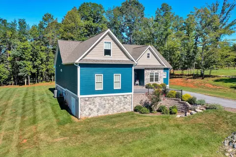 360 Bermuda Dr, Hardy, VA 24101 photo 3