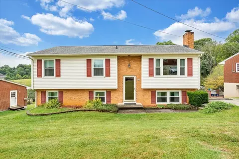 601 Doyle St, Salem, VA 24153