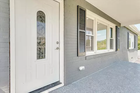 23133 Botetourt Rd, Eagle Rock, VA 24085 photo 6