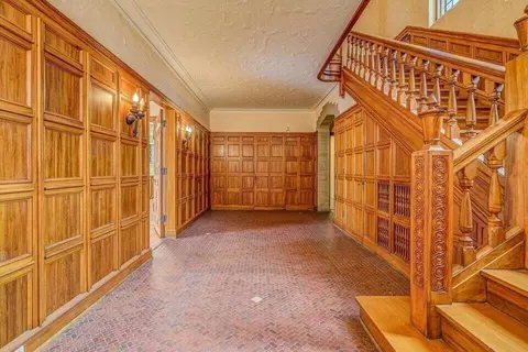 1168 E Carolton Dr, Covington, VA 24426 photo 3