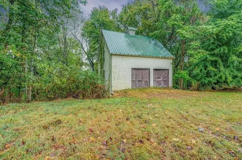1168 E Carolton Dr, Covington, VA 24426 photo 26