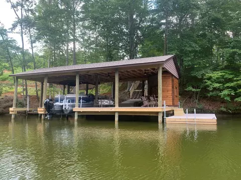 302 Point Dr, Hardy, VA 24101 photo 15