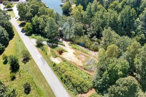 302 Point Dr, Hardy, VA 24101 photo 8
